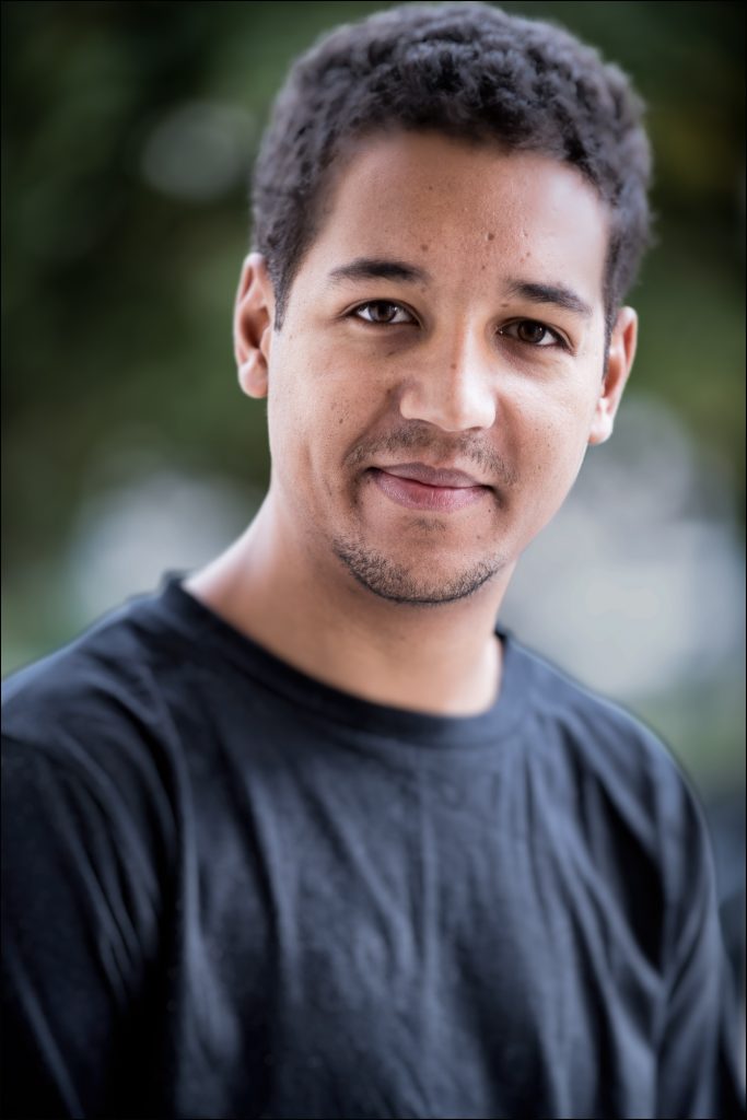 Headshot by DLP-16.jpg